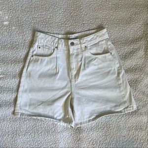 ✨3 for $20 Primark High Waisted White Denim Mom Shorts